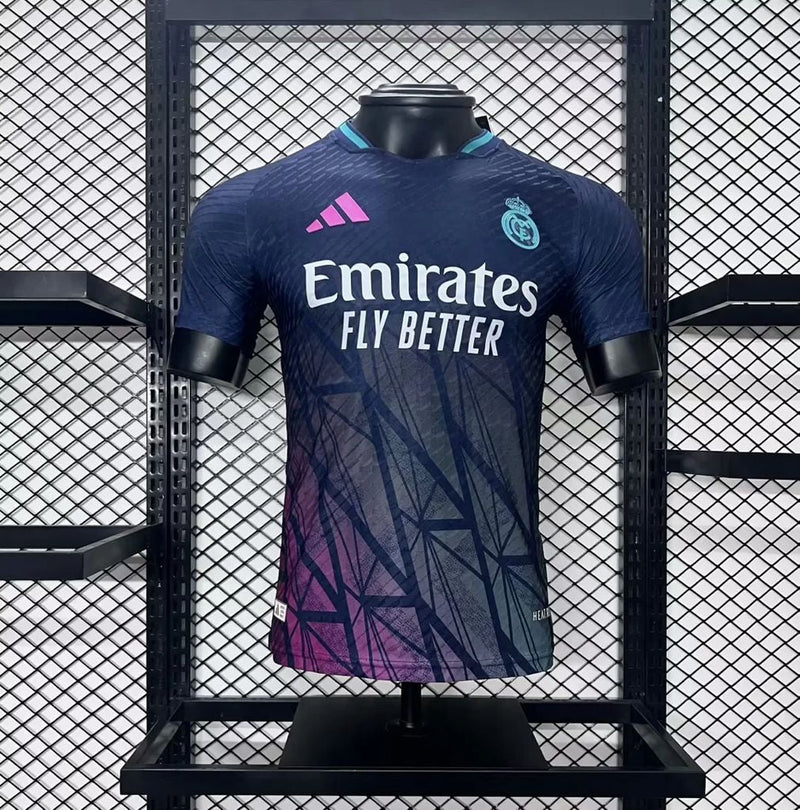 REAL MADRID SPECIAL EDITION IX 24/25 MAN (VERSION PLAYER)